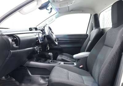 2019 TOYOTA HILUX WORKMATE