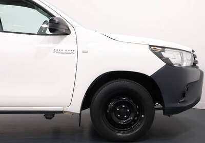 2019 TOYOTA HILUX WORKMATE