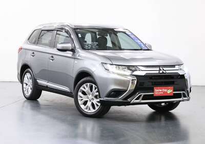 2020 MITSUBISHI OUTLANDER ES 7 SEAT (2WD)