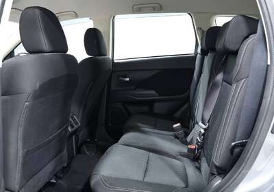 2020 MITSUBISHI OUTLANDER ES 7 SEAT (2WD)