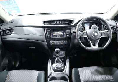 2022 NISSAN X-TRAIL ST (2WD)