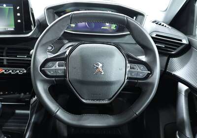 2023 PEUGEOT 2008 ALLURE