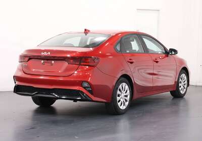 2022 KIA CERATO S