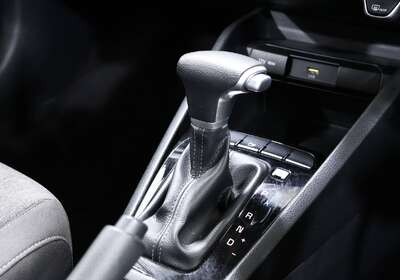 2022 KIA STONIC S