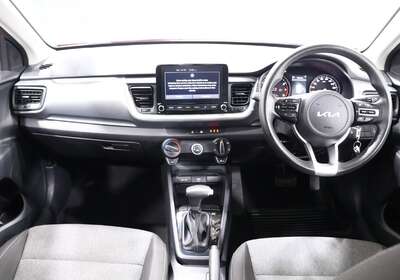 2022 KIA STONIC S