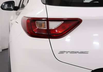2022 KIA STONIC S