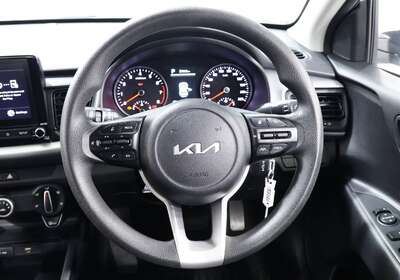 2022 KIA STONIC S