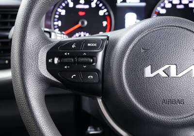 2022 KIA STONIC S