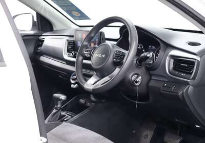 2022 KIA STONIC S