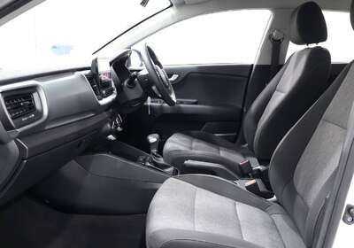 2022 KIA STONIC S