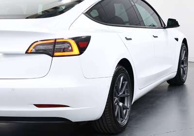 2021 TESLA MODEL 3 STANDARD RANGE PLUS RWD