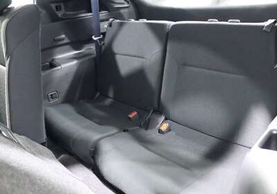 2024 MITSUBISHI OUTLANDER ES 7 SEAT (2WD)