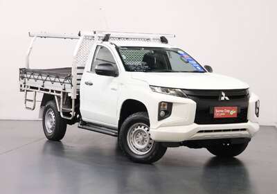 2019 MITSUBISHI TRITON GLX