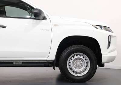 2019 MITSUBISHI TRITON GLX