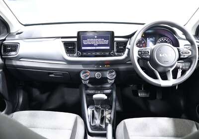 2022 KIA STONIC S