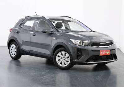 2022 KIA STONIC S