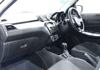 2023 SUZUKI SWIFT GL NAVI PLUS