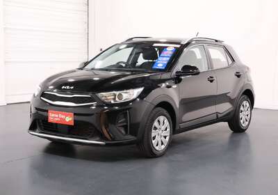 2022 KIA STONIC S
