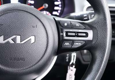 2023 KIA STONIC S