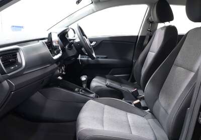 2023 KIA STONIC S