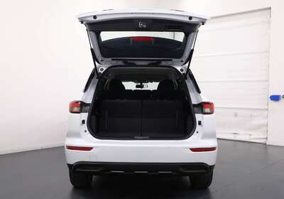 2023 MITSUBISHI OUTLANDER ES 7 SEAT (2WD)