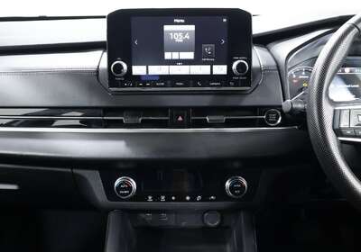 2023 MITSUBISHI OUTLANDER ES 7 SEAT (2WD)