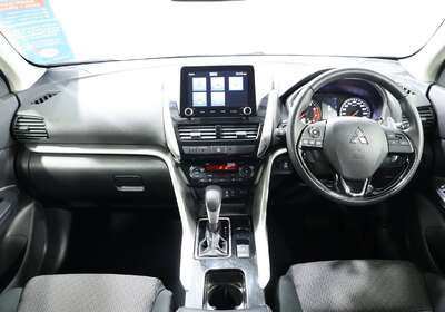 2023 MITSUBISHI ECLIPSE CROSS LS (2WD)