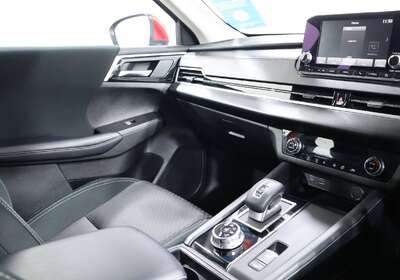 2024 MITSUBISHI OUTLANDER ES 7 SEAT (2WD)