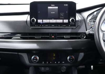 2024 MITSUBISHI OUTLANDER ES 7 SEAT (2WD)