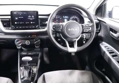 2022 KIA STONIC S