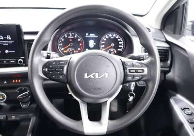 2022 KIA STONIC S