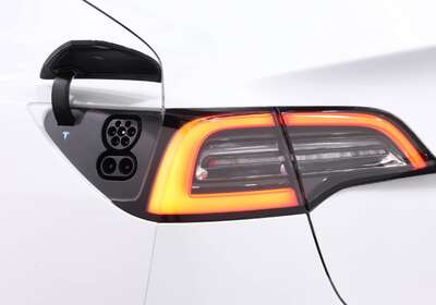 2021 TESLA MODEL 3 STANDARD RANGE PLUS RWD