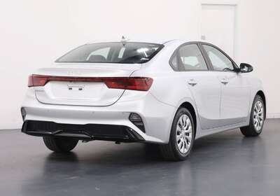 2022 KIA CERATO S
