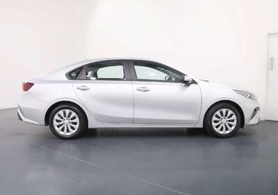 2022 KIA CERATO S