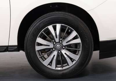 2018 NISSAN PATHFINDER ST (4X2)