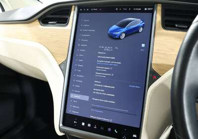 2018 TESLA MODEL X 75D (75XB)