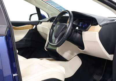 2018 TESLA MODEL X 75D (75XB)