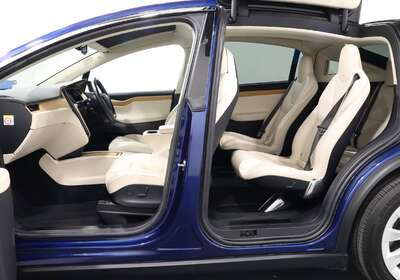 2018 TESLA MODEL X 75D (75XB)