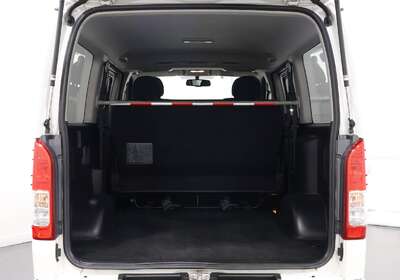 2016 TOYOTA HIACE SUPER GL 4WD  5 SEATS