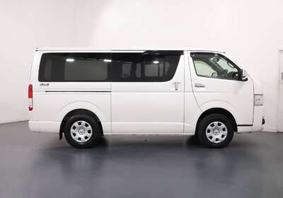 2016 TOYOTA HIACE SUPER GL 4WD  5 SEATS