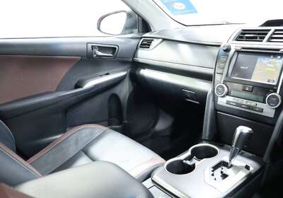 2016 TOYOTA CAMRY ATARA SX