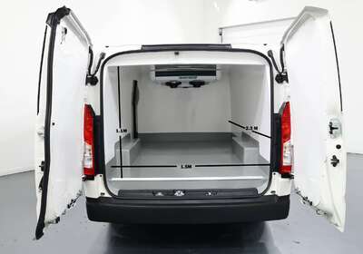 2025 TOYOTA HIACE LWB