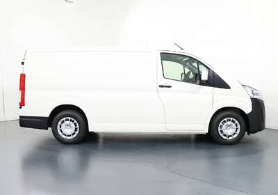 2025 TOYOTA HIACE LWB