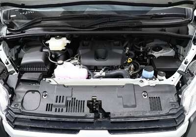 2025 TOYOTA HIACE LWB