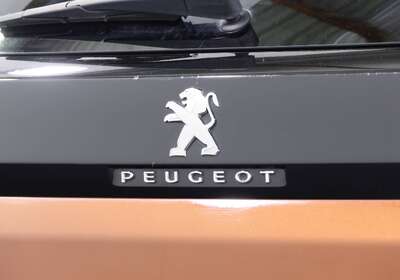 2017 PEUGEOT 3008 ALLURE SUV