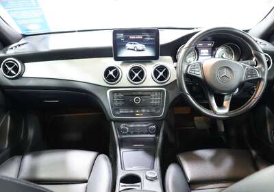 2016 MERCEDES-BENZ GLA 180