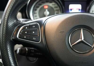 2016 MERCEDES-BENZ GLA 180