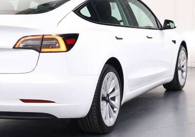 2021 TESLA MODEL 3 STANDARD RANGE PLUS RWD