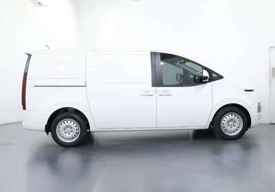 2024 HYUNDAI STARIA LOAD 2S 2.2D LIFTBACK
