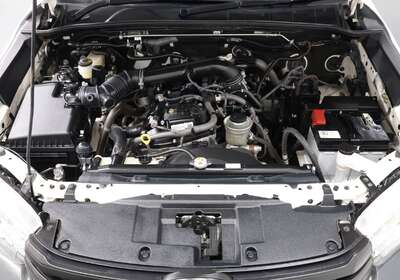 2022 TOYOTA HILUX WORKMATE (4X2)
